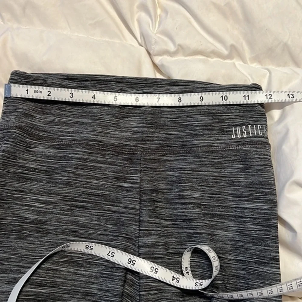 Justice leggings size kids 14. These are solid and will last a long time!!
